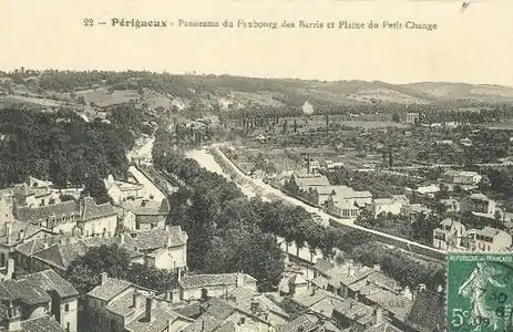 Panorama of the Barris suburb and the Petit Change plain.