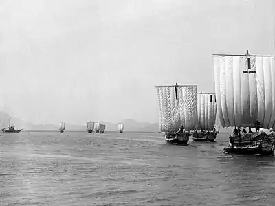 The Kitamaebune carried cotton northwards. Tanmono-based sails, c. 1900