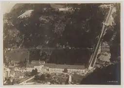 Amsteg power plant with funicular and pipelines on the right (1923)