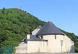 Église Saint-Laurent d'Uz.