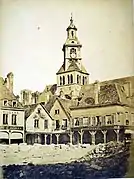 Sur la place, fin XIXe&nbsp;siècle.