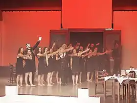 La troupe et l'auteur au salut (2022).