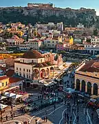 Mosquée Tzistarakis, mosquée Fethiye (arrière gauche) et acropole.