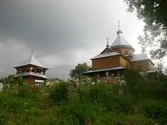 église st-Jean le Miséricordieux et clocher, classés,, à Yaremtche,