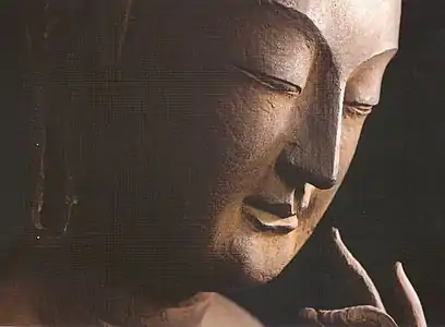 Bodhisattva Maitreya (Miroku Bosatsu). Pin rouge. Probablement début VIIe&nbsp;siècle.Kōryū-ji