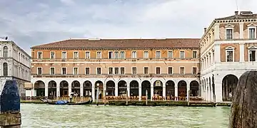 Fabbriche Vecchie au Rialto, à Venise