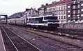 La 72030 arrive en gare d’Épinal (juin 1991).