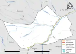 Carte en couleur présentant le réseau hydrographique de la commune