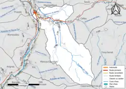 Carte en couleur présentant le réseau hydrographique de la commune