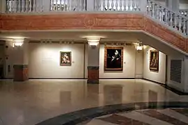 Tableaux des XVIe et XVIIe&nbsp;siècles au rez-de-chaussée.