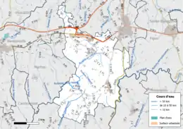 Carte en couleur présentant le réseau hydrographique de la commune