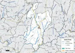 Carte en couleur présentant le réseau hydrographique de la commune