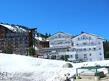 Vue depuis des pistes de chalets.