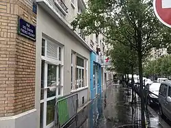 Vue de la rue des Quatre-Frères-Peignot, côté pair.