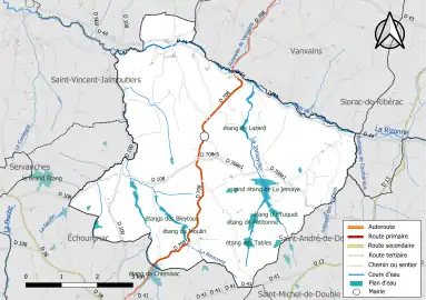Carte en couleur présentant le réseau hydrographique de la commune