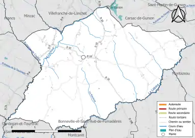 Carte en couleur présentant le réseau hydrographique de la commune