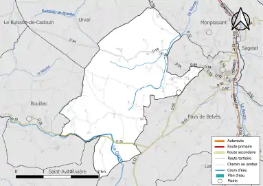 Carte en couleur présentant le réseau hydrographique de la commune