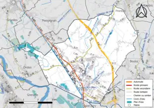Carte en couleur présentant le réseau hydrographique de la commune