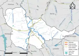 Carte en couleur présentant le réseau hydrographique de la commune