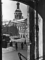 Vue de l'école n°321 (ex-Premier gymnasium) pendant l'hiver meurtrier 1941-1942 du siège de Léningrad