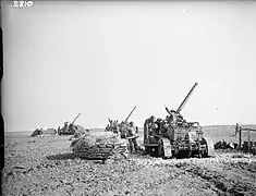 Canons antiaériens de 3 pouces (76,2 mm) sur véhicules, le 19 octobre 1939 à Wanquetin (ouest d'Arras).