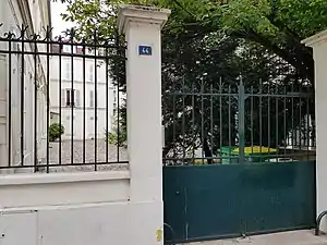 Entrée du no&nbsp;44.