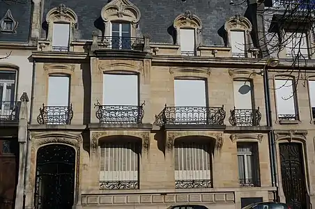 Façade classée du no&nbsp;50 (maison Bloch).