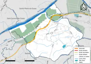 Carte en couleur présentant le réseau hydrographique de la commune