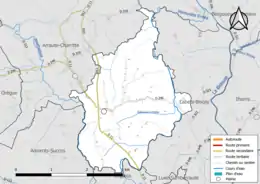 Carte en couleur présentant le réseau hydrographique de la commune