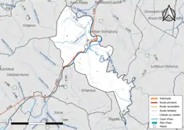 Carte en couleur présentant le réseau hydrographique de la commune