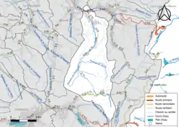 Carte en couleur présentant le réseau hydrographique de la commune
