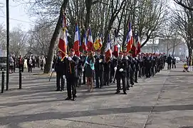 Le 9e&nbsp;régiment de chasseurs parachutistes à Laval pour une assemblée générale (mars 2012).