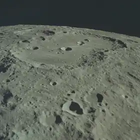 Image illustrative de l'article Van de Graaff (cratère)