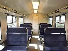 Intérieur d'une rame rénovée (1re&nbsp;classe).