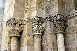 Ébrasure nord du portail.