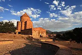 Église Sainte-Croix d'Aghtamar, dont la forme influença le projet de Sainte-Marie-Madeleine