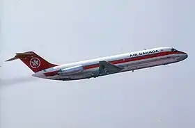 C-FTLU, le Douglas DC-9 d'Air Canada impliqué dans l'accident, dans une livrée précédente, ici photographié en août 1968.