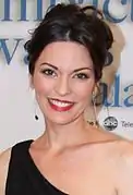 Alana de la Garza interprète Consuela Rubirosa