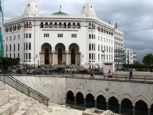 Entrée de la station de métro Tafourah - Grande Poste