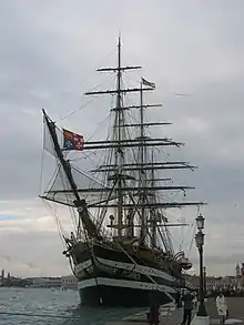 L'Amerigo Vespucci à Venise en 2004