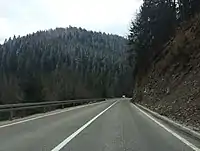 La Route Magistrale 23 près de Amzići (Nova Varoš)