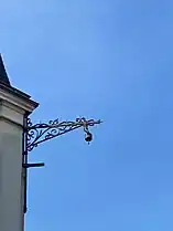 No&nbsp;3, ancienne potence pour ligne électrique.