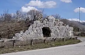 Image illustrative de l’article Aqueduc romain d'Alba Fucens