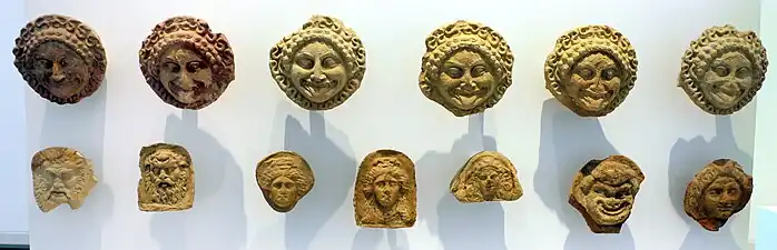 Antéfixes du sanctuaire d'Apollon à Krimisa, vers 350-300 av. J.-C.