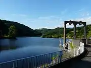 La retenue juste en amont du barrage.