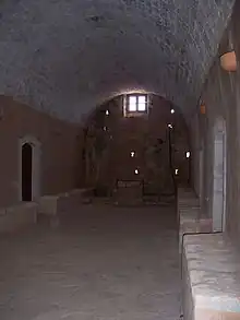 photographie couleurs : un passage voûté