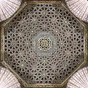 Plafond mudéjar récupéré lors de la démolition du palais des ducs de Maqueda à Tolède (XIIIe&nbsp;siècle).