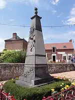 Le monument aux morts.