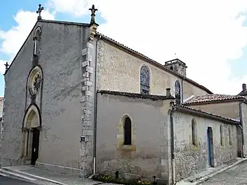 Front et mur sud de l'église