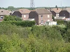 Des habitations typiques de la Compagnie de l'Escarpelle.